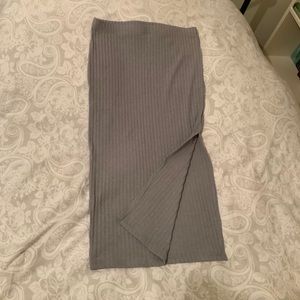 Pencil skirt with side slit